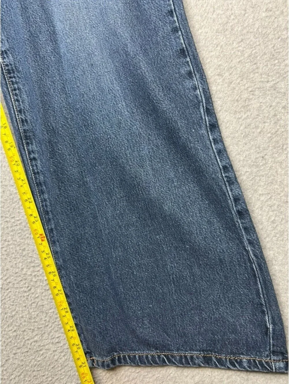 Good American Stretchy High Rise Distress Straight Leg Jeans 16 Curvy Comfort